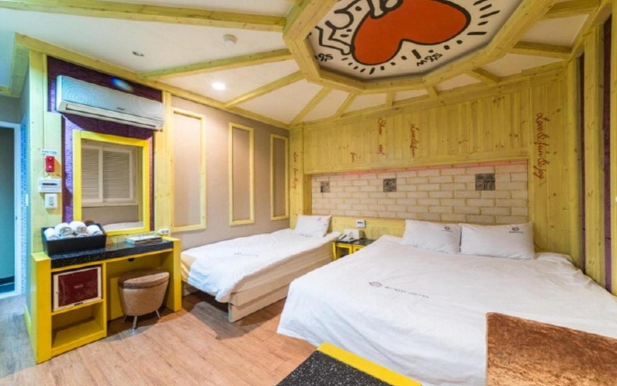 Show Hotel Haeundae Пусан Экстерьер фото