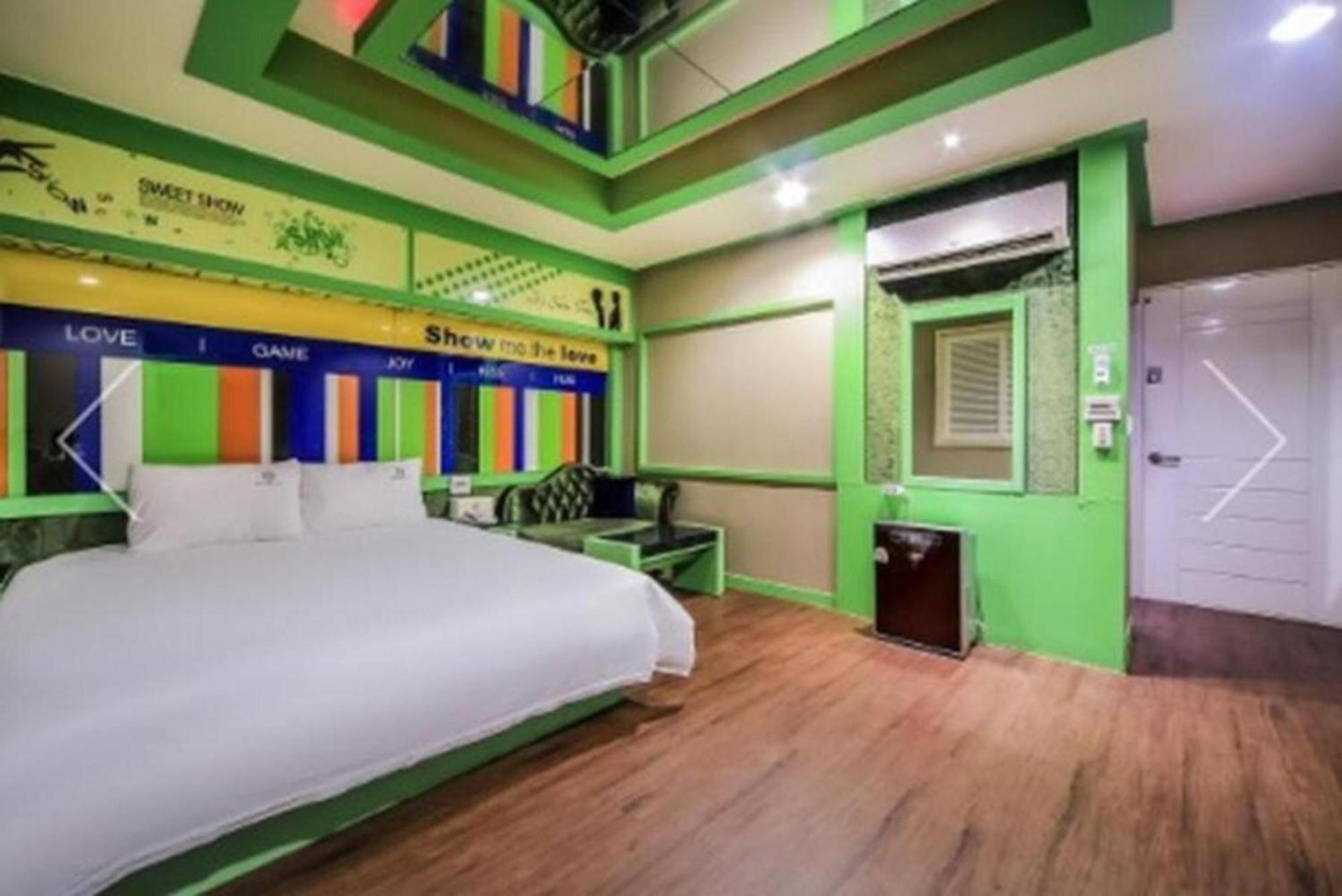 Show Hotel Haeundae Пусан Экстерьер фото
